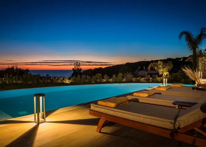 Zeus Exclusive Villa *