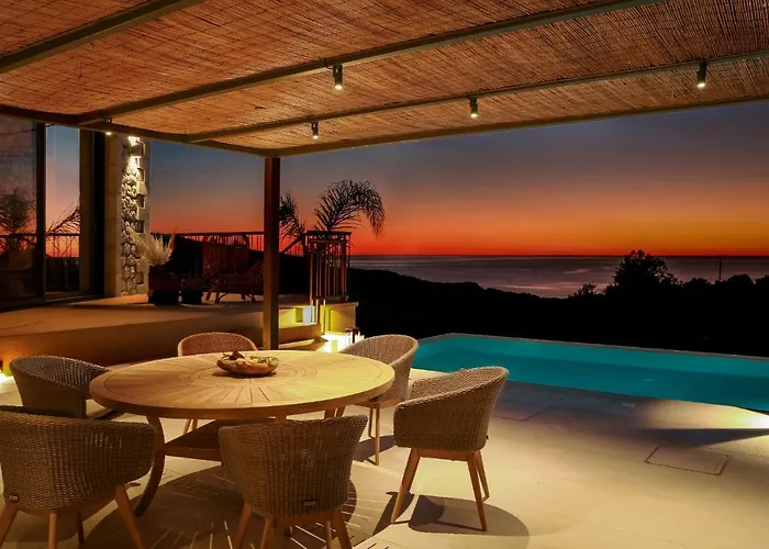 Zeus Exclusive Villa *