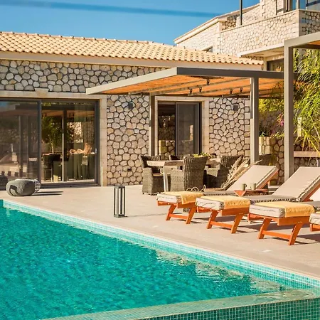 Zeus Exclusive Villa