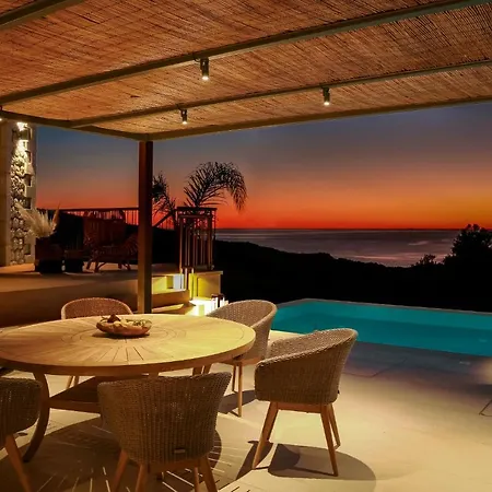 Zeus Exclusive Villa *