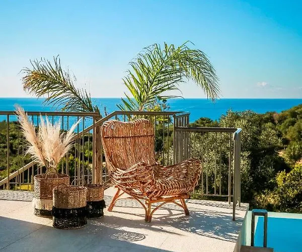 Zeus Exclusive Villa