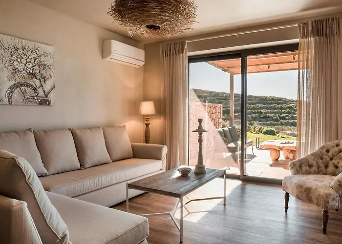 Zeus Exclusive Villa *